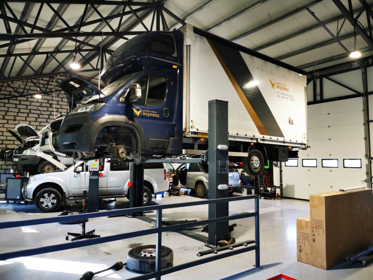 EVO-55E 2-post lift 5500kg EVOLUTION/400V