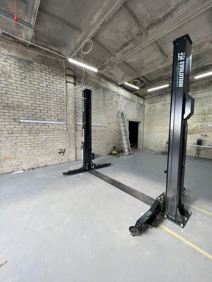 EVO-45E 2-column lift 4500kg EVOLUTION/230/400V