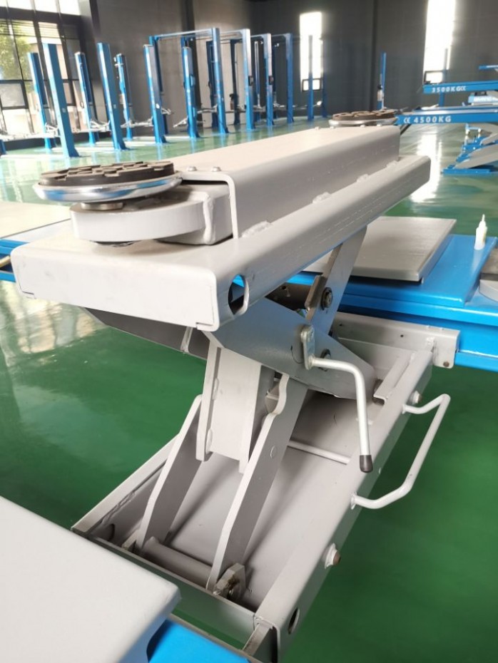 EVO-50 4-column lift 5000kg for wheel alignment EVOLUTION/400V